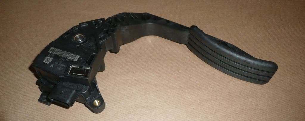 Gaspedal - Renault Megane III 1.5DCI från Autofrance - bild 2