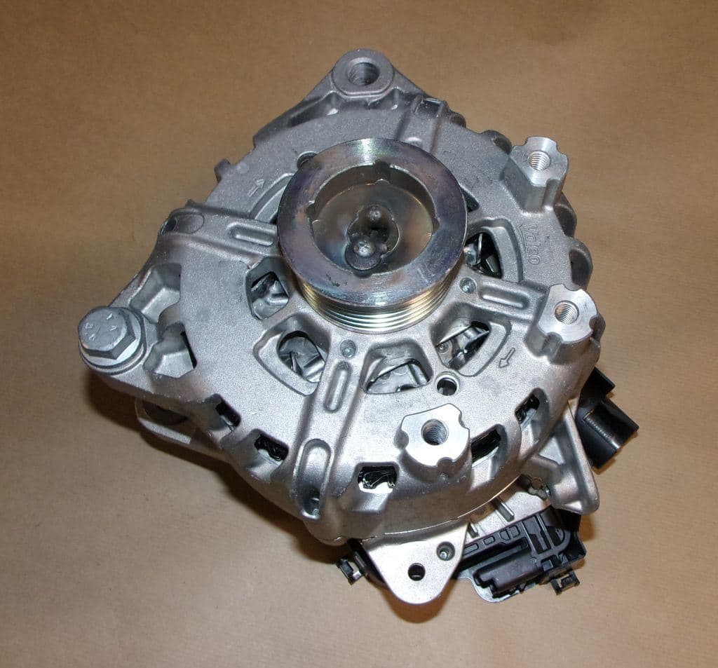 Generator - Peugeot 308 II/3008 II från Autofrance - bild 2