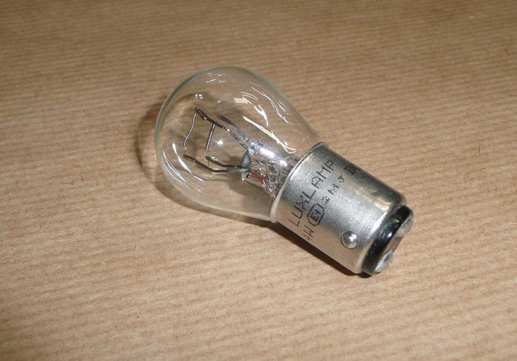 Glödlampa - 12V-21/4W från Autofrance - bild 2