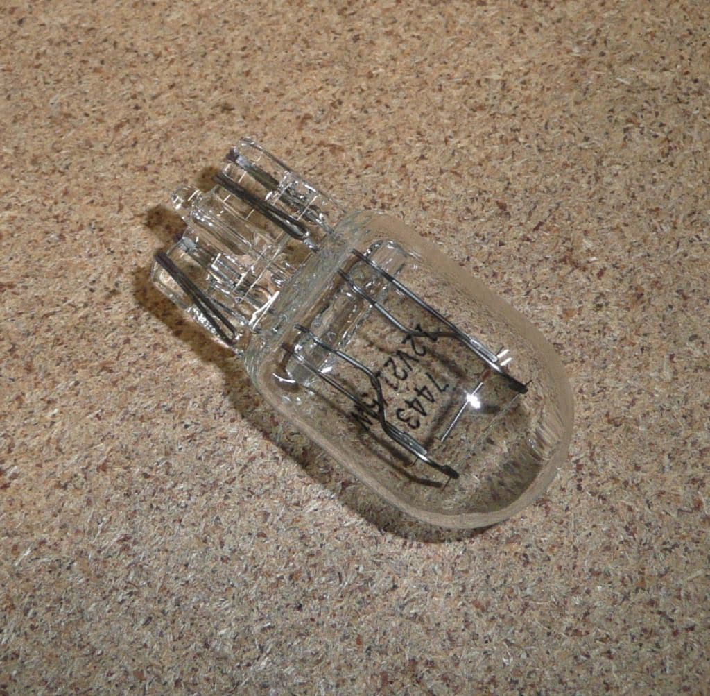 Glödlampa - 12V-21/5W från Autofrance - bild 2