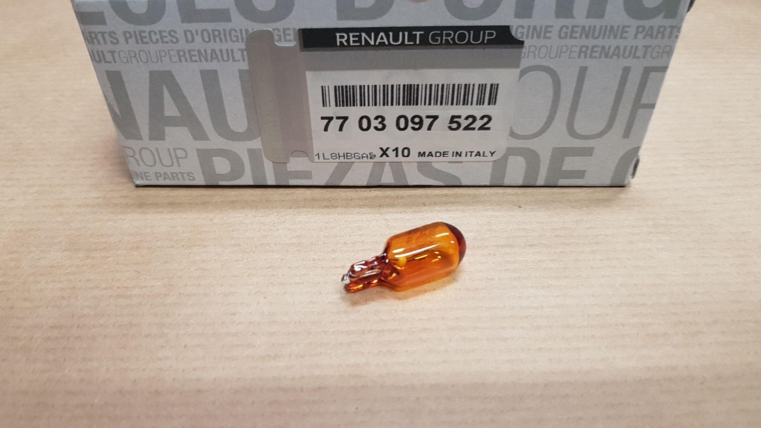 Glödlampa - 12V WY5W COKÓŁ-W2.1X9.5D C,P,R