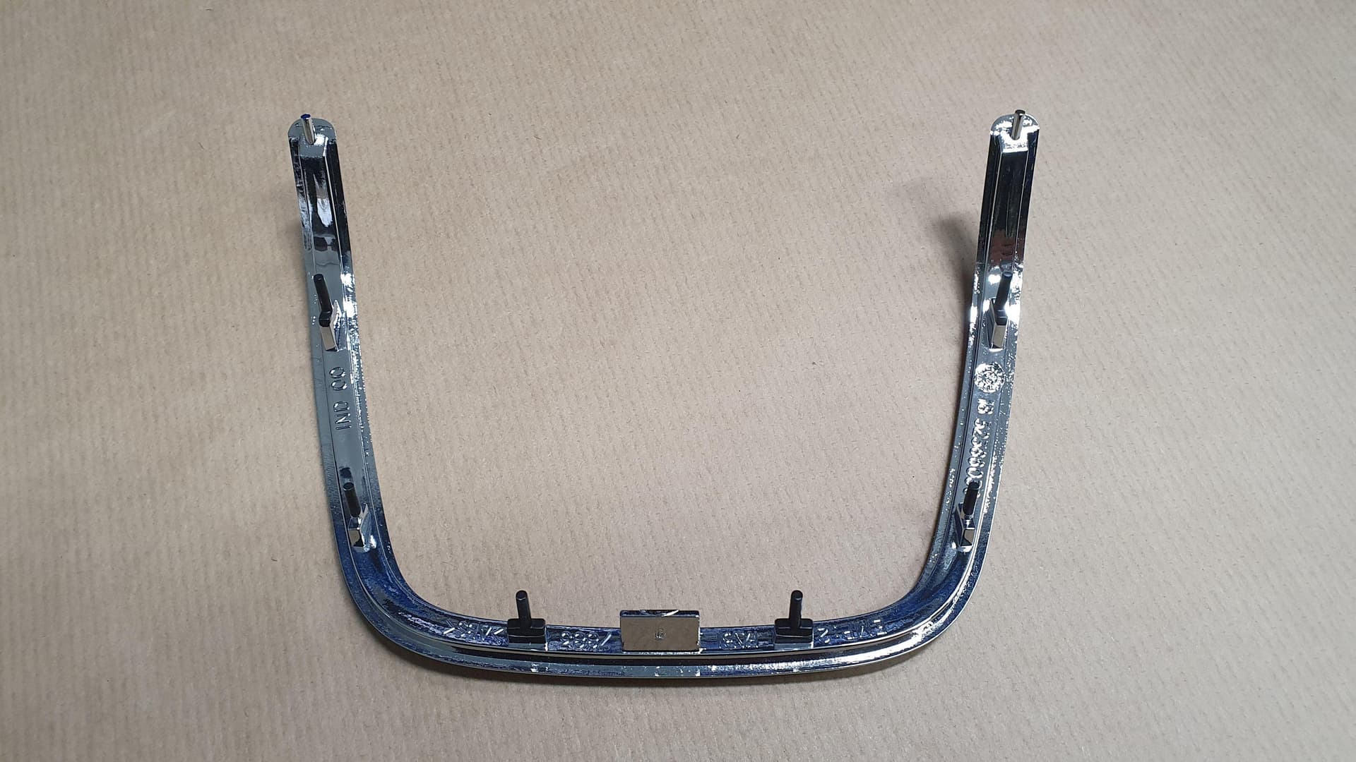 Grillram - Peugeot 406, Fram från Autofrance - bild 2