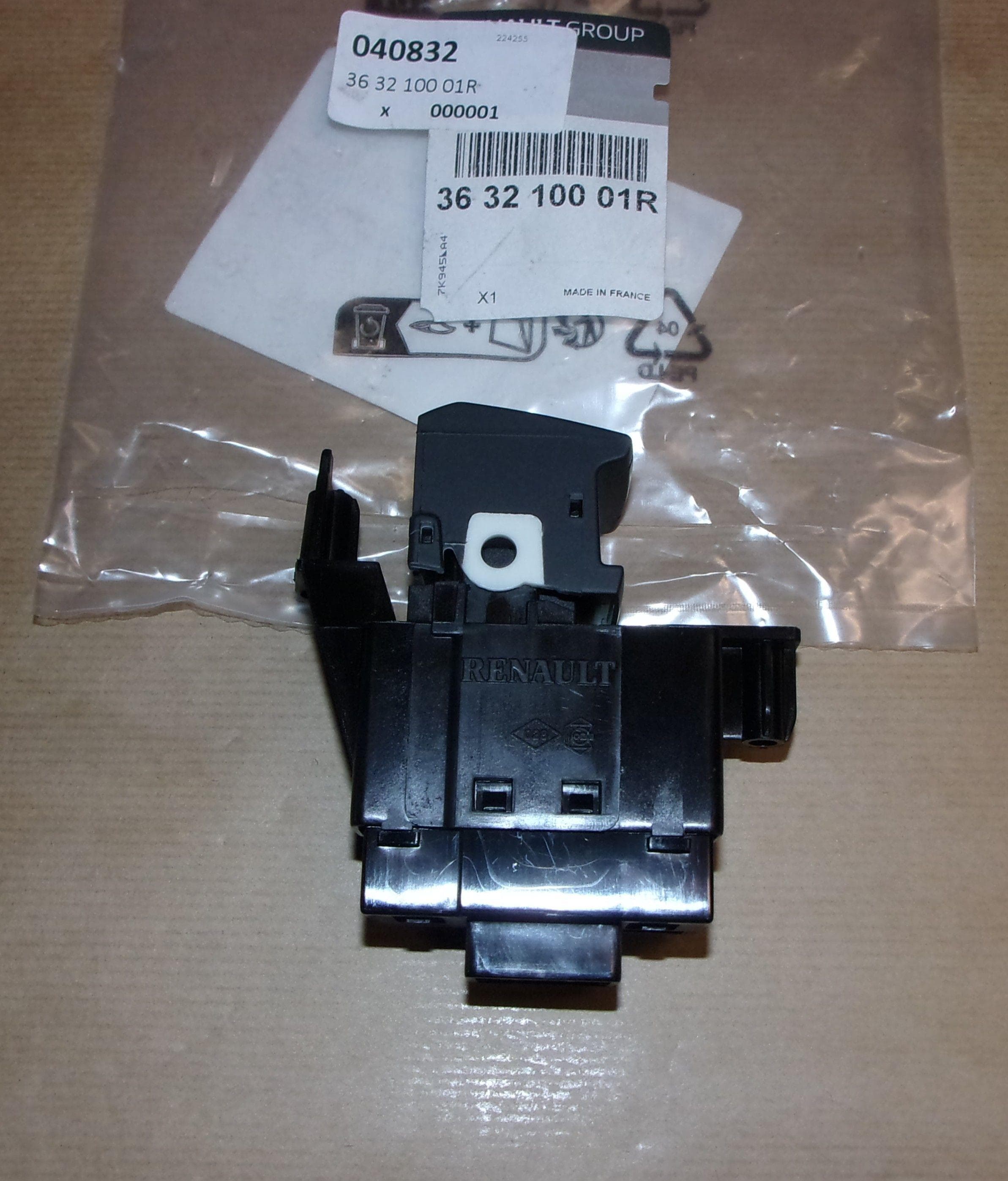 Handbromsknapp - Renault Laguna III