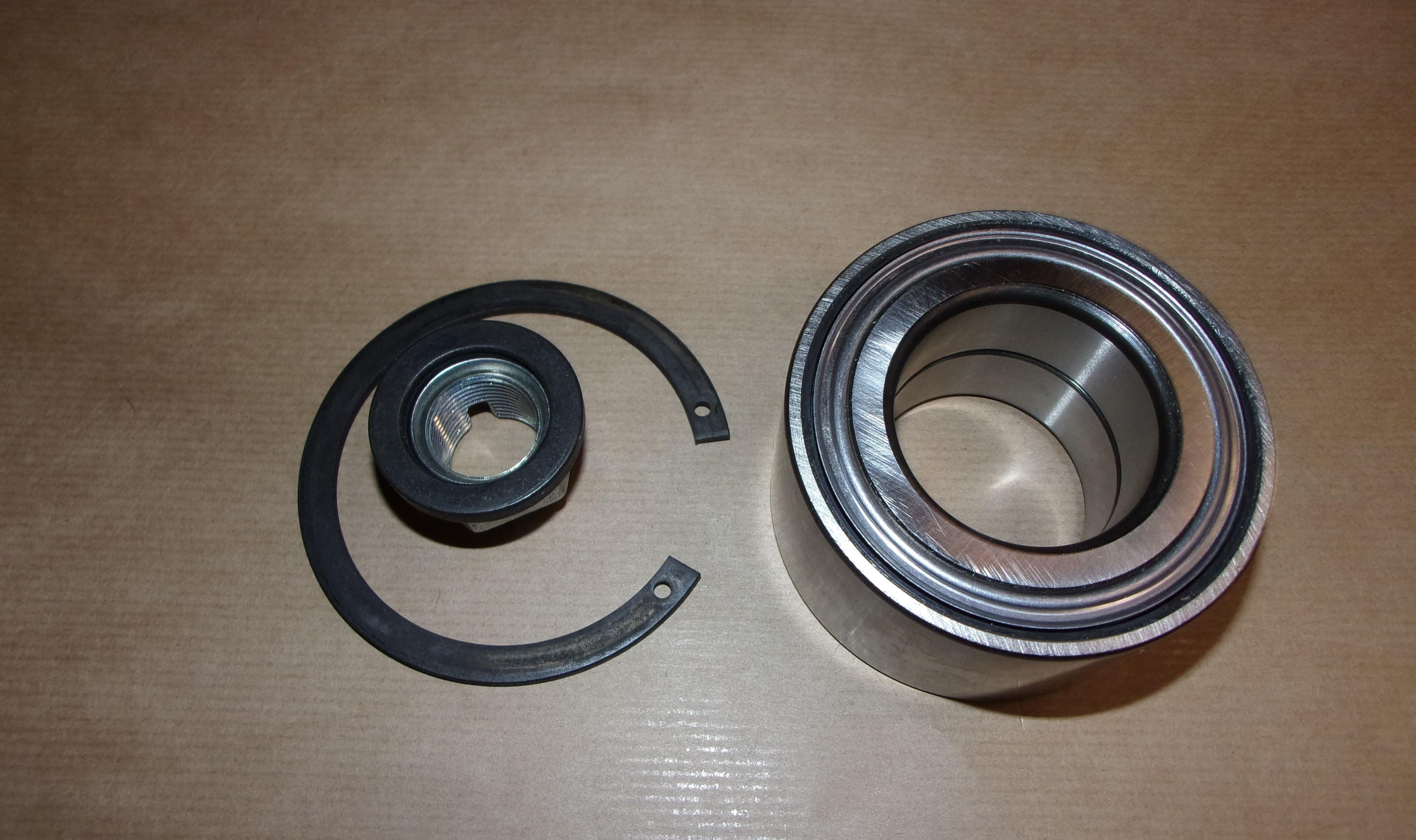 Hjullager Bak Komplett - Dacia Duster 4X4 1.5DCI från Autofrance - bild 3