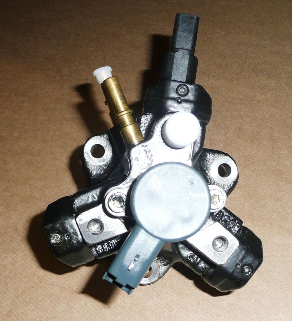 Insprutningspump - Citroën C4/P206 2.0/2.2HDI från Autofrance - bild 4