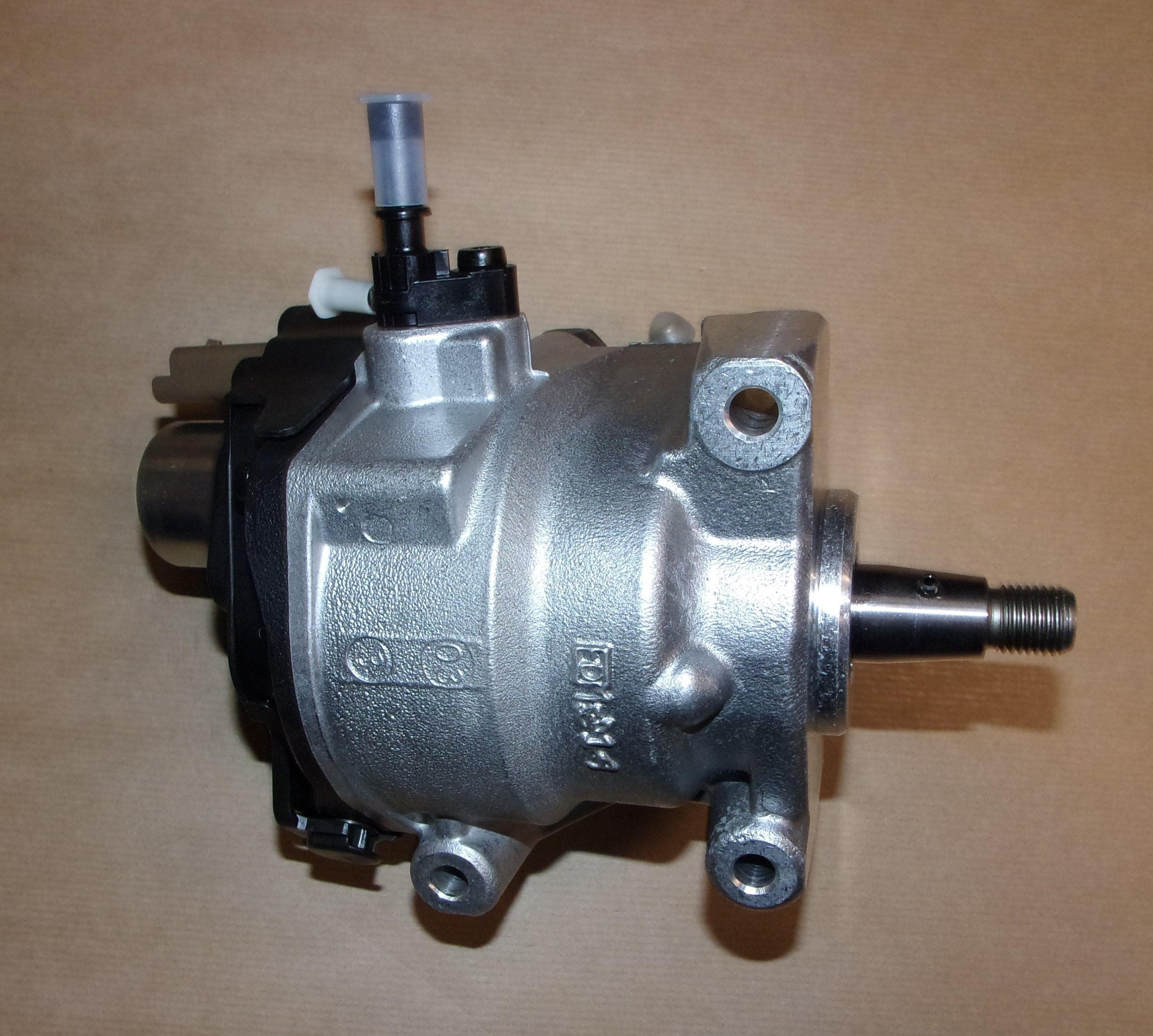 Insprutningspump - Renault Kangoo III 1.5DCI från Autofrance - bild 3