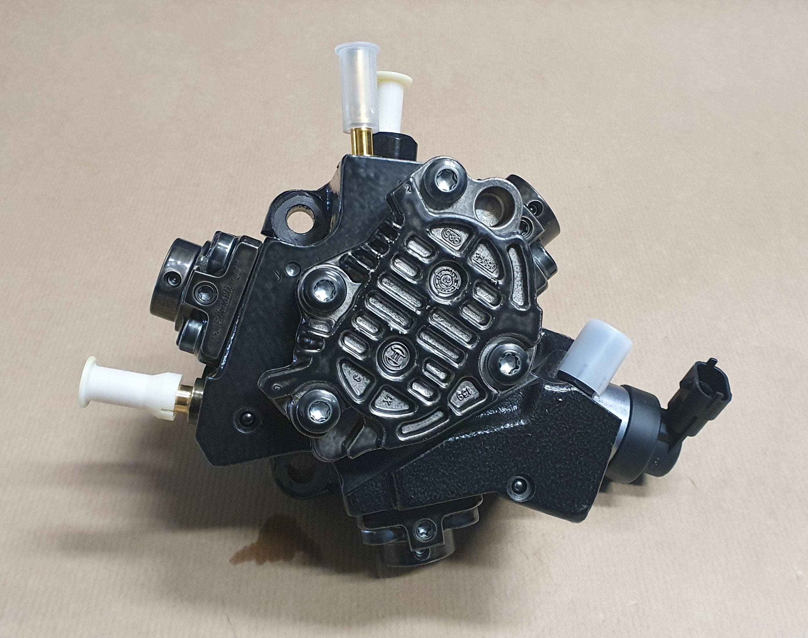 Insprutningspump - Renault Master III 2.3DCI från Autofrance - bild 4