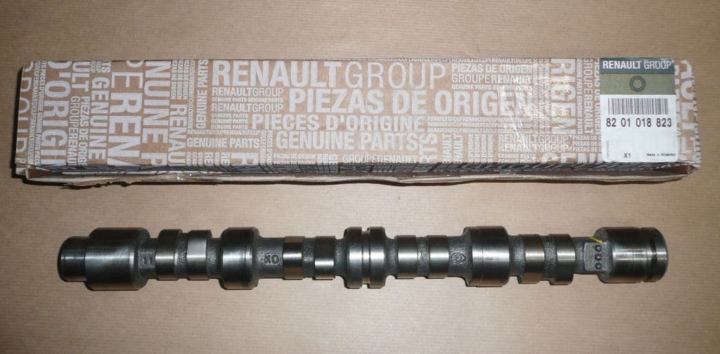 Kamaxel - Renault Scenic II 1.4 8V från Autofrance