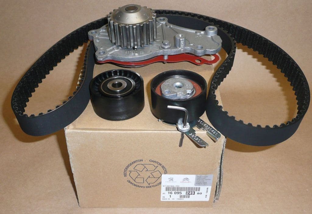 Kamremssats Med Pump - Citroën C1/P107/206 1.4HDI från Autofrance