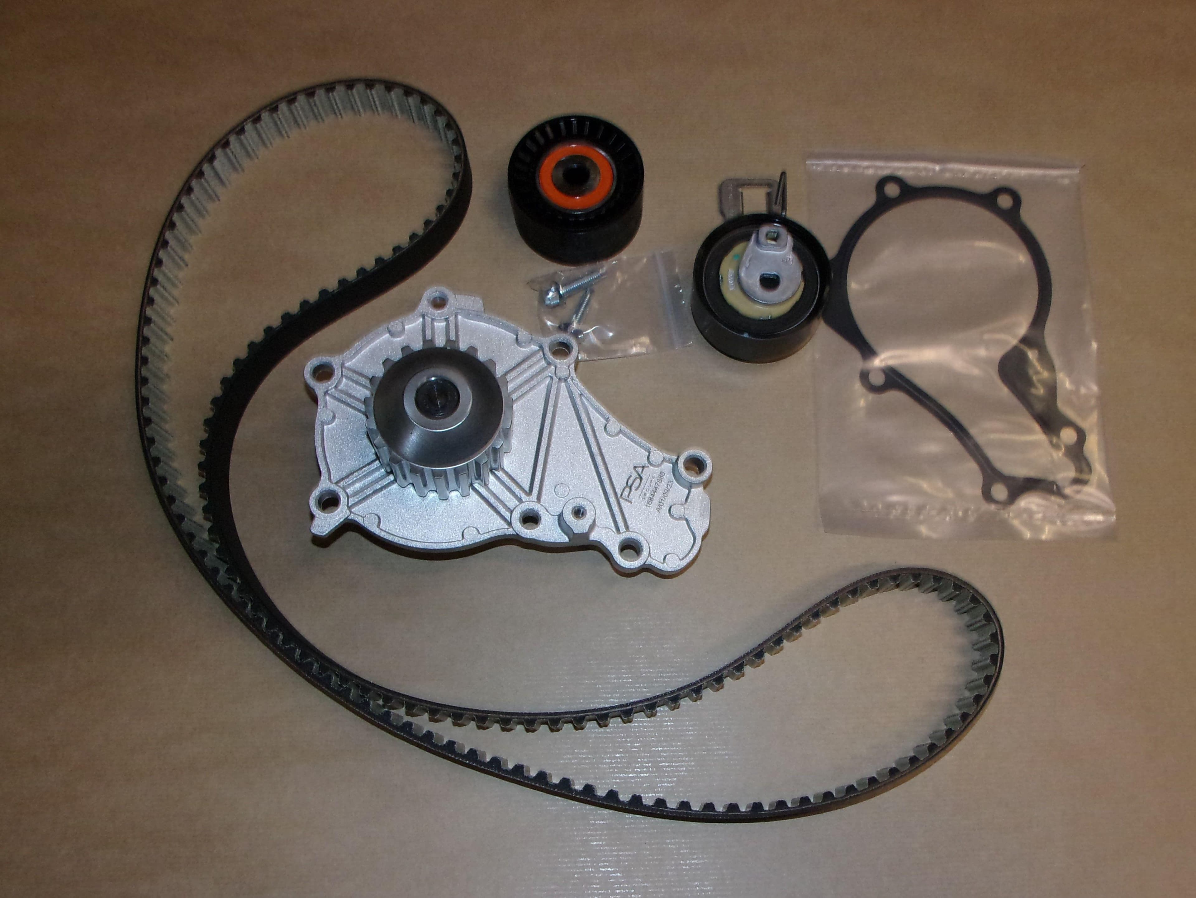 Kamremssats Med Pump - Citroën C3/C4/P208 1.6HDI från Autofrance - bild 2