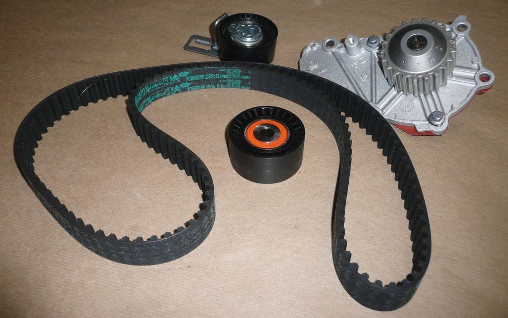 Kamremssats Med Pump - Citroën C3/Ds3/P207 1.4HDI från Autofrance - bild 3