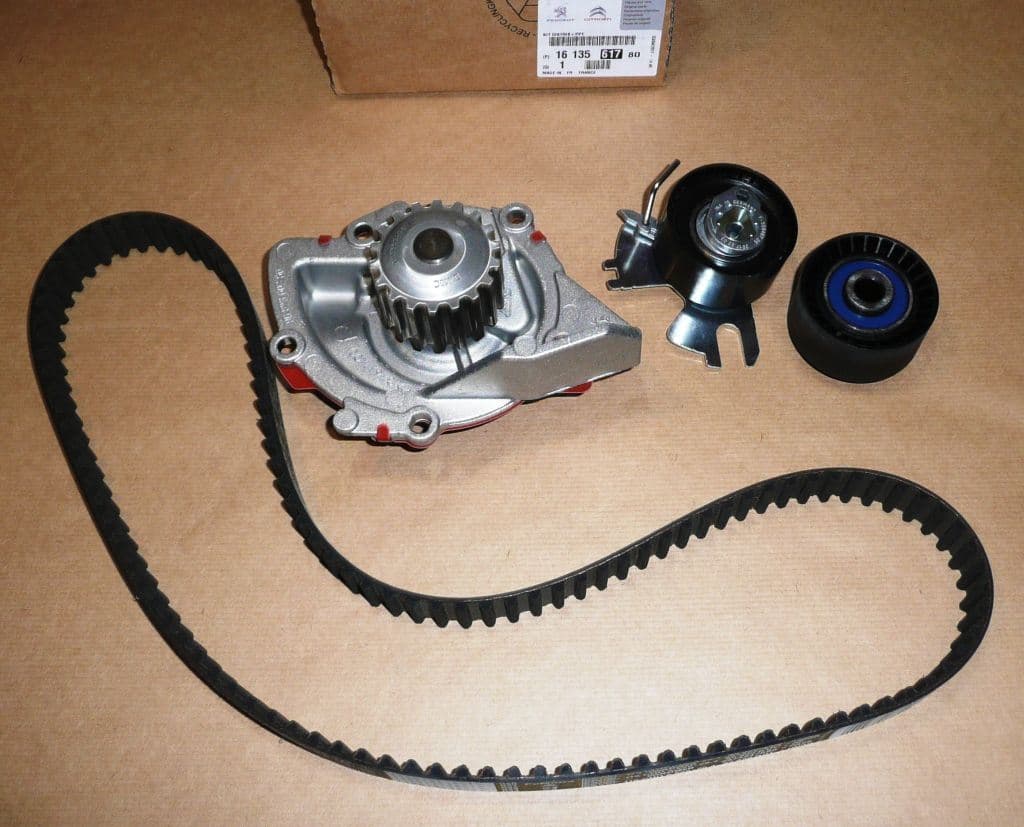 Kamremssats Med Pump - Citroën C5 III/C4 Picasso från Autofrance