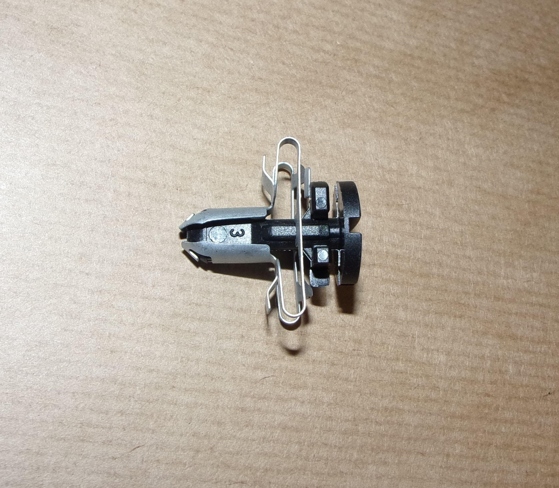 Klämma/clips - Kåpa Batteri RENAULT från Autofrance - bild 2