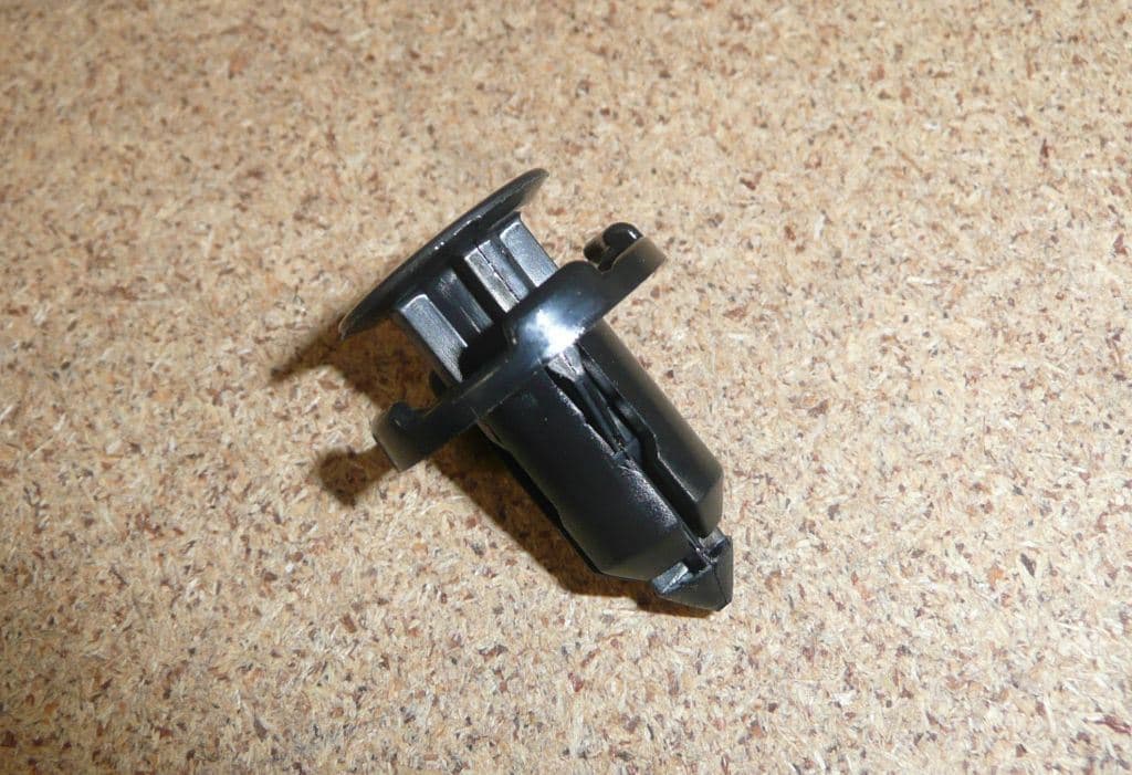 Klämma/clips Stötfångare - A C C-CROSSER från Autofrance - bild 2