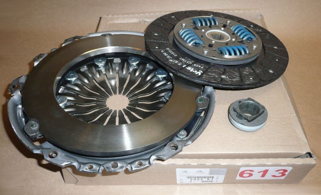 Koppling Sats - Citroën C4/C5, Peugeot 307/406 2.0 16V från Autofrance