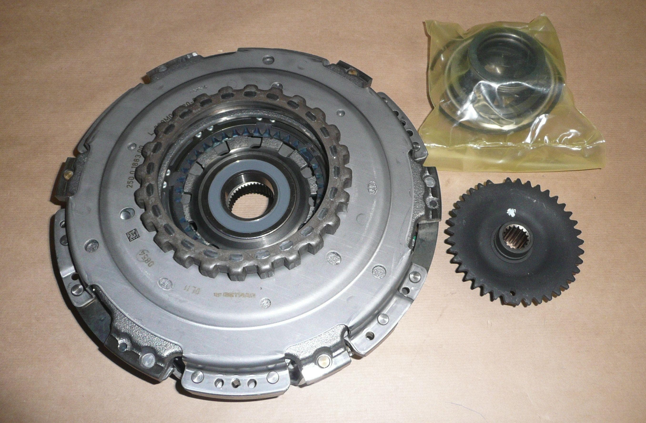 Koppling Sats - Renault Clio IV 1.6 Rs Dct250 från Autofrance - bild 2