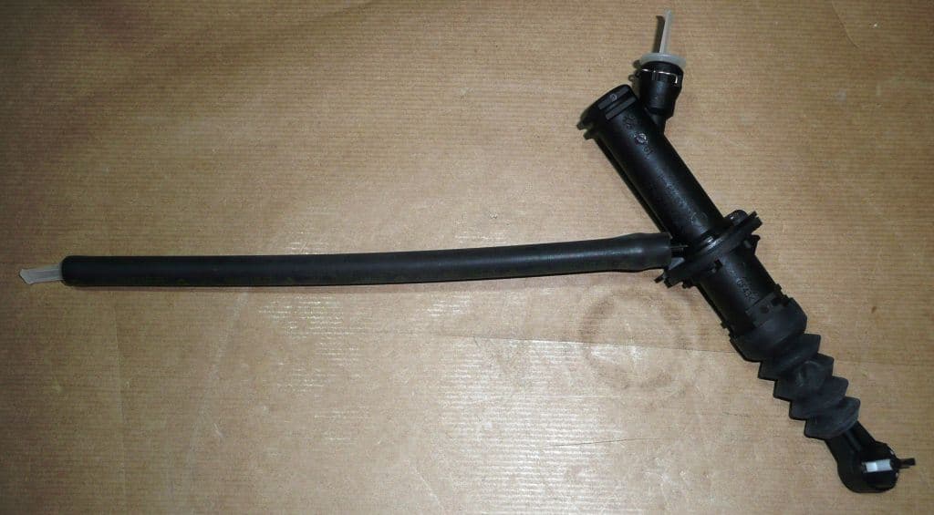 Kopplingspump - Renault Clio III 1.2 16V från Autofrance - bild 2