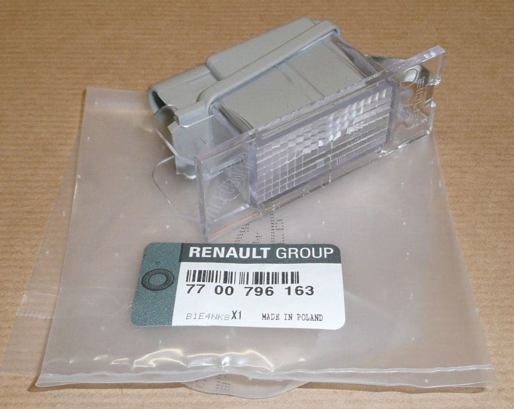 Lampa - Registreringsskylt R LAGUNA II,MASTER II från Autofrance