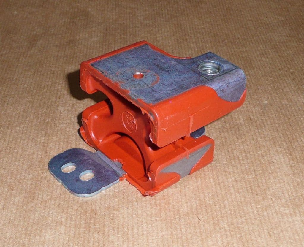 Ljuddämparfäste - Dacia Duster från Autofrance - bild 3