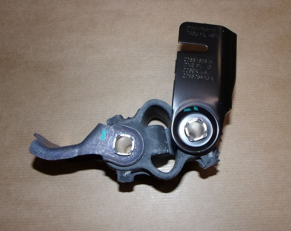 Ljuddämparfäste - Renault Clio III/Modus från Autofrance - bild 3