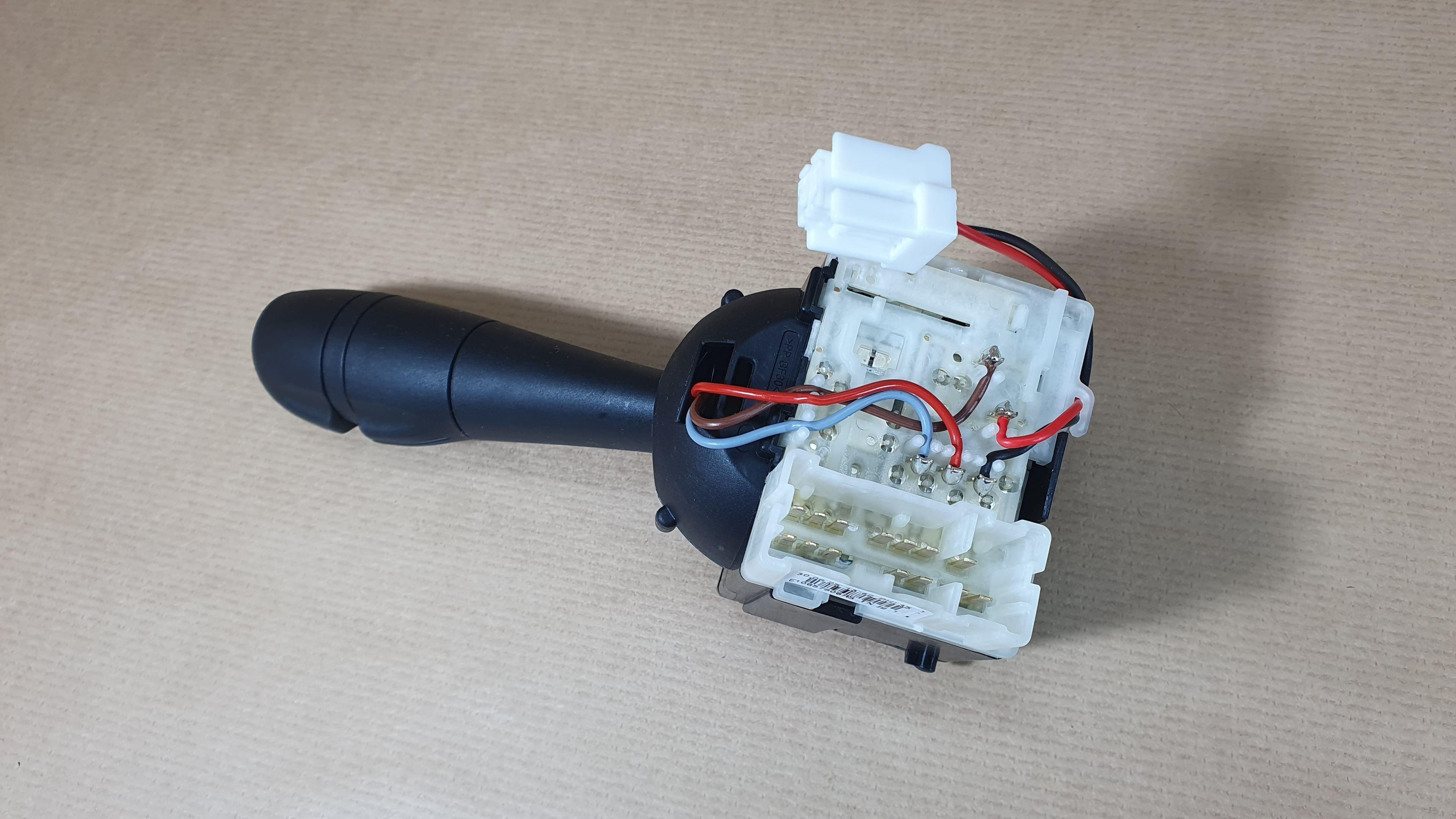 Ljusbrytare - Renault Clio IV/Twingo III från Autofrance - bild 2