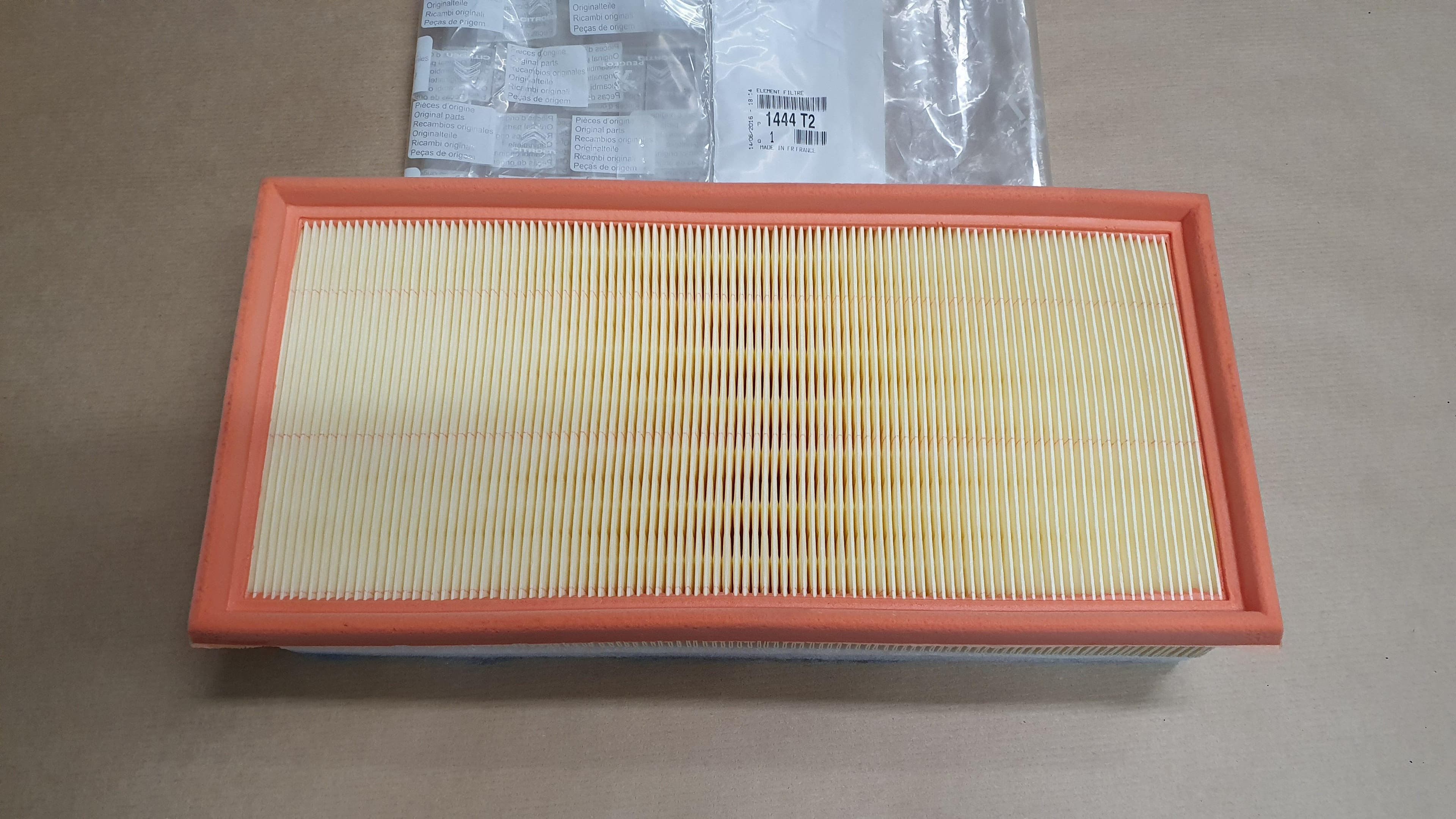 Luftfilter - Peugeot 406/806/807 2.0 Hdi 04.99> från Autofrance