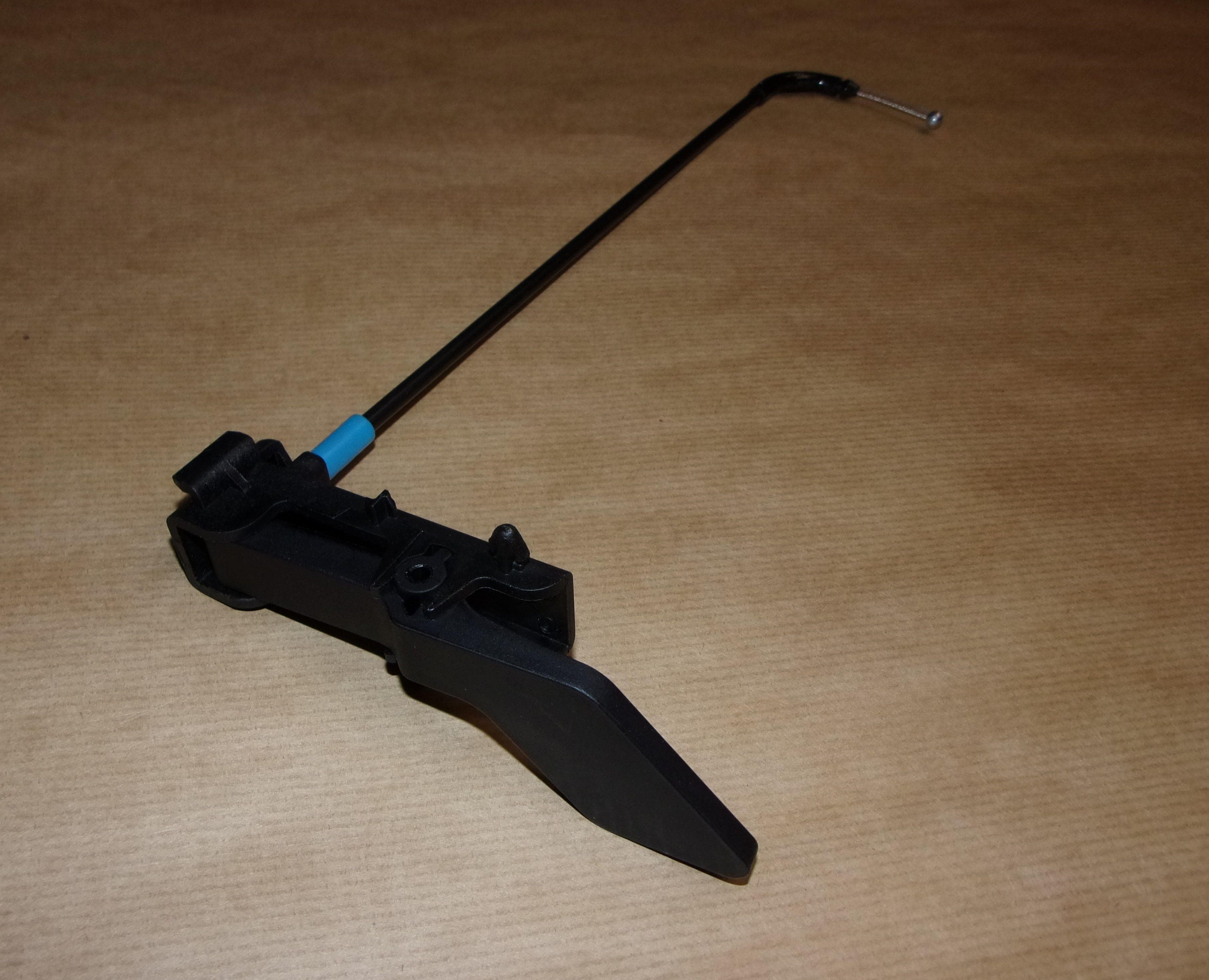 Motorhuvsvajer - Renault Kangoo II från Autofrance - bild 3