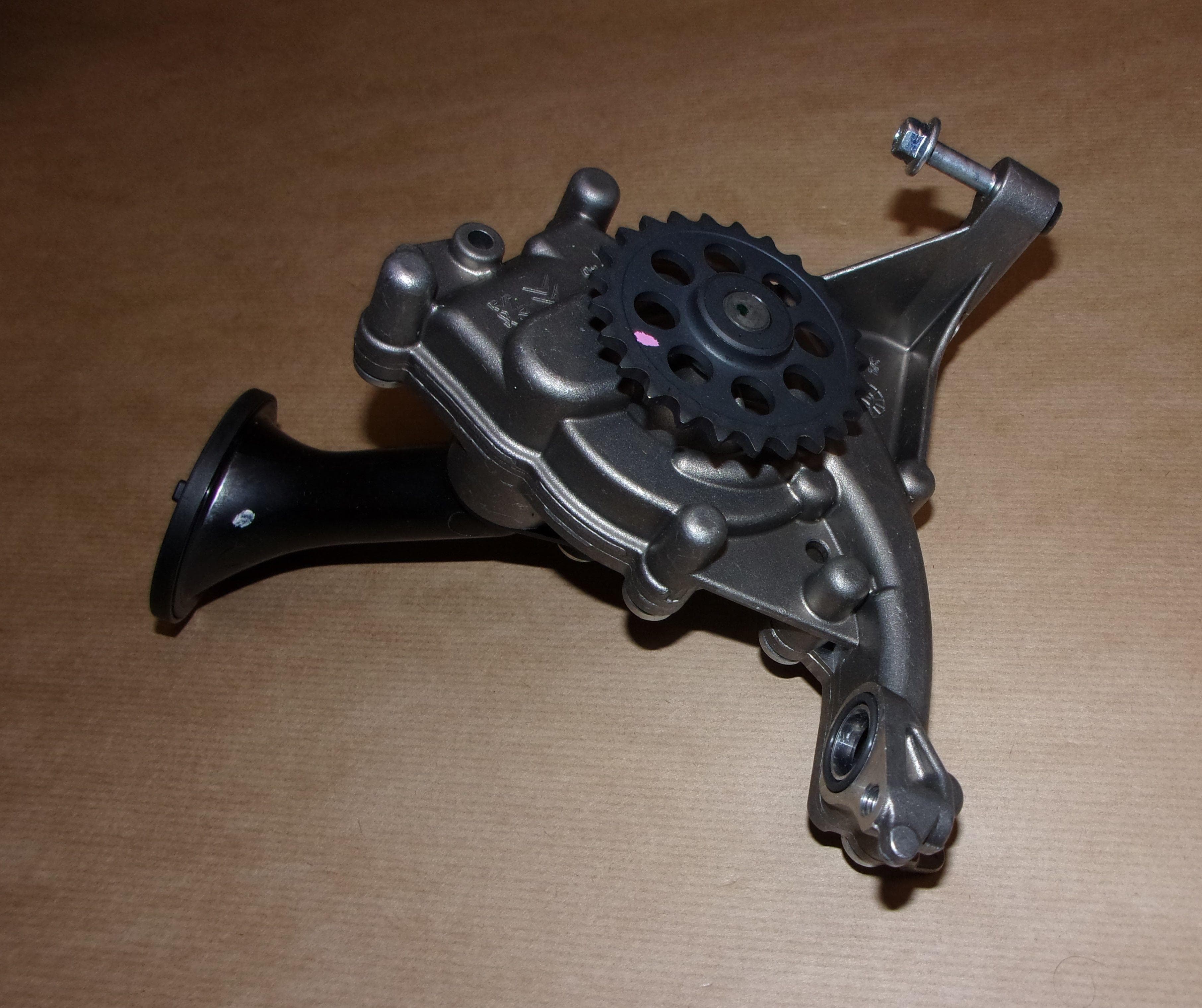 Oljepump - Peugeot 208 II 1.2VTI från Autofrance - bild 4