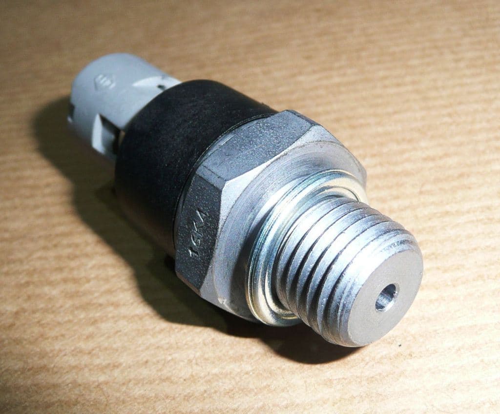 Oljetryckgivare - Dacia Duster 1.5DCI från Autofrance - bild 2