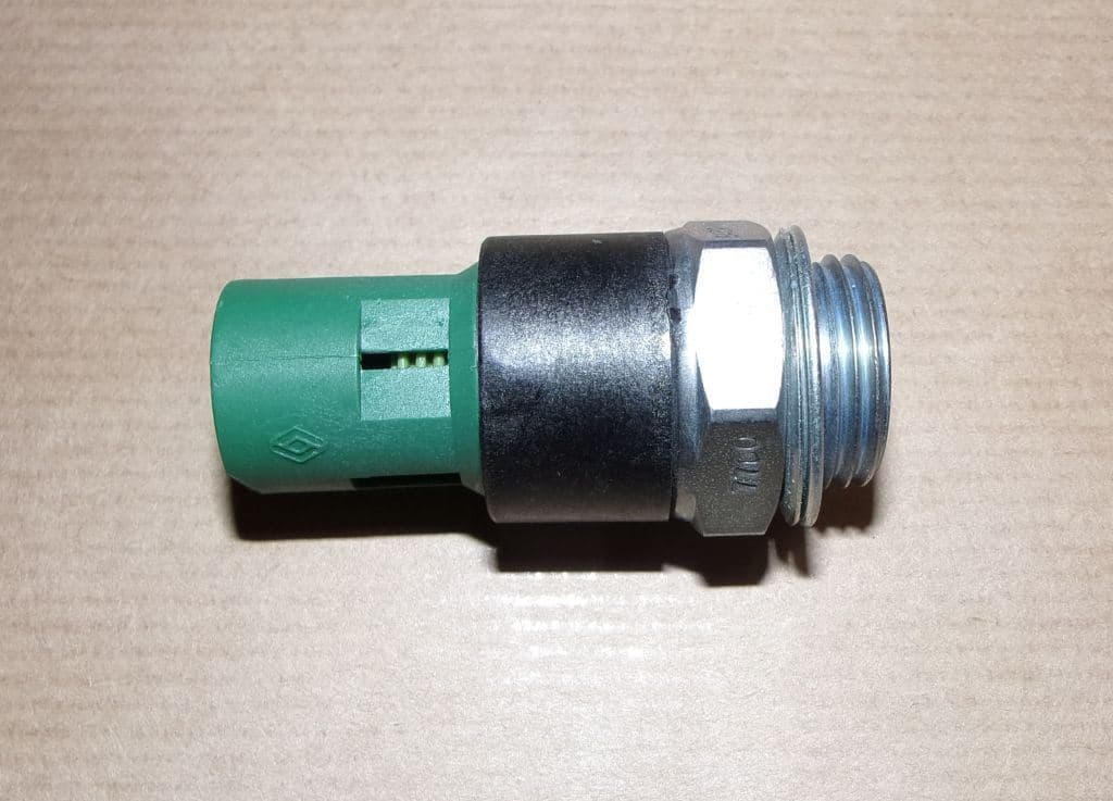 Oljetryckgivare - Renault Megane I/II 2.0 16V från Autofrance - bild 3