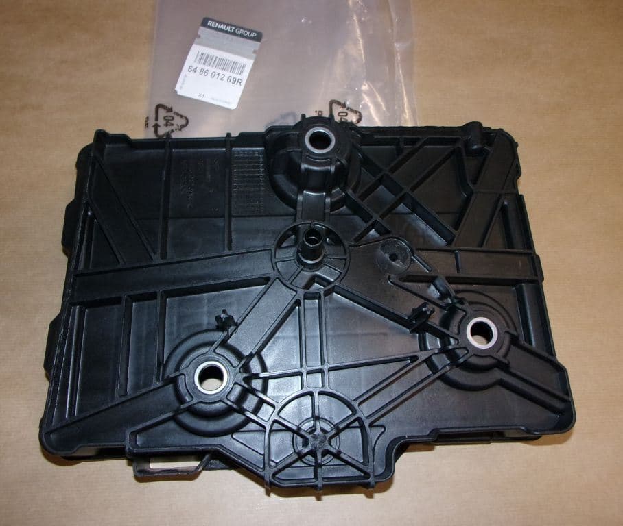 Bas Batteri R CLIO IV från Autofrance