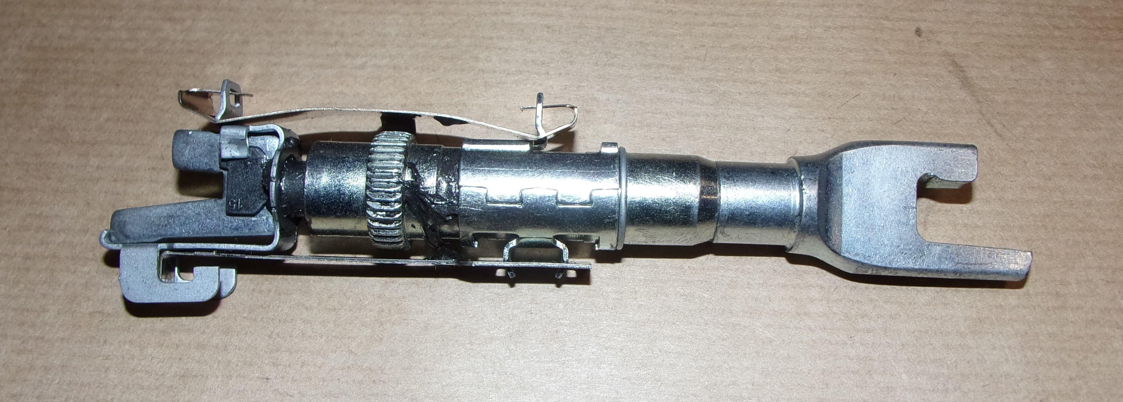 Bromsbaksreglage R Clio Iii från Autofrance - bild 3