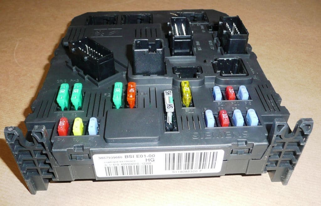 Säkringsdosa - Peugeot 206/206+ från Autofrance - bild 3