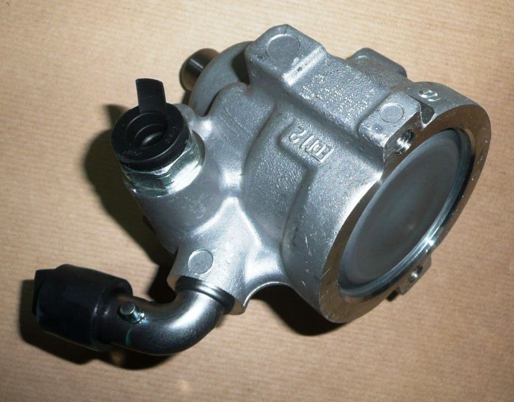 Servostyrningspump - Renault Laguna III 1.6 16V från Autofrance - bild 2
