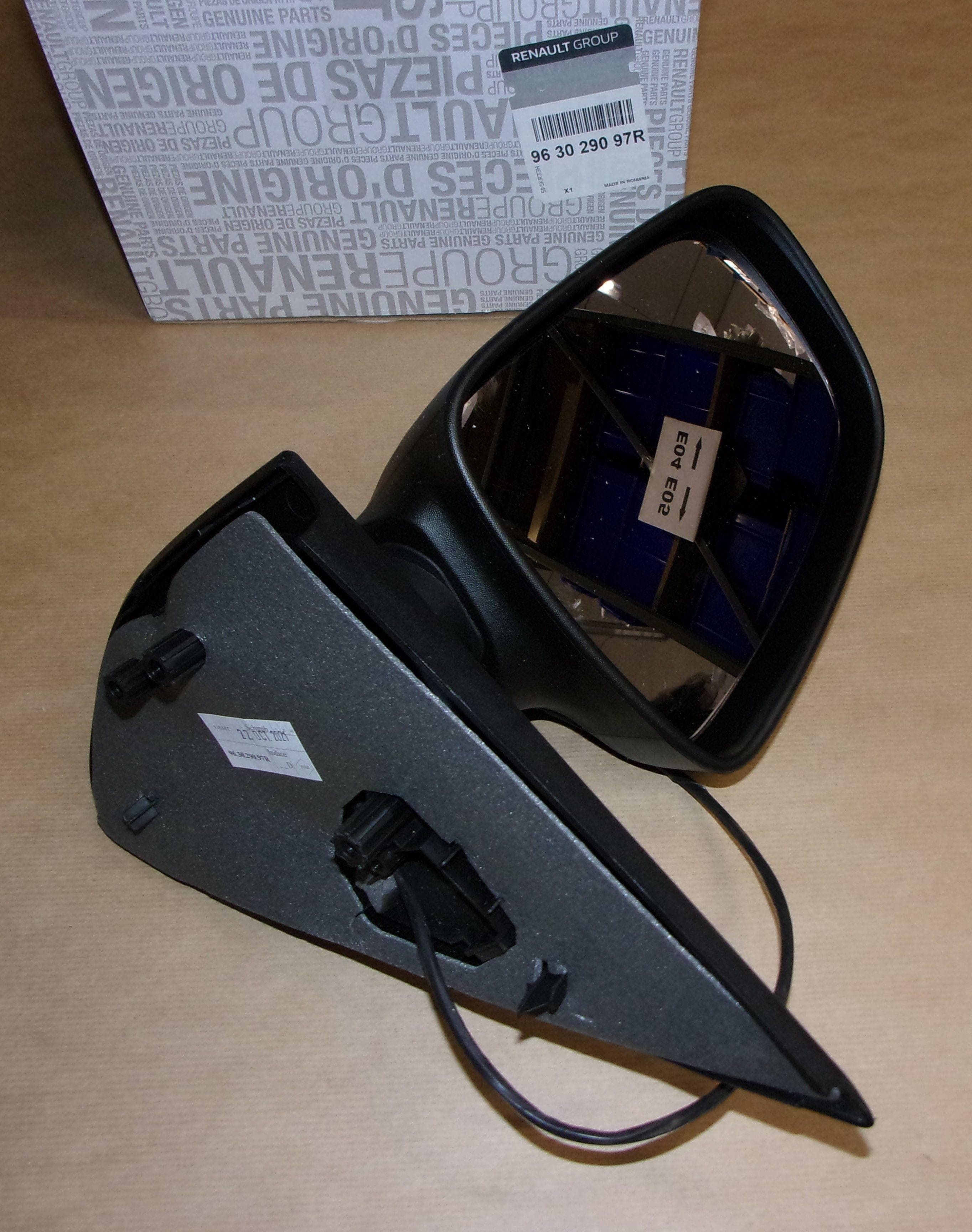 Sidospegel - Renault Logan II vänster från Autofrance