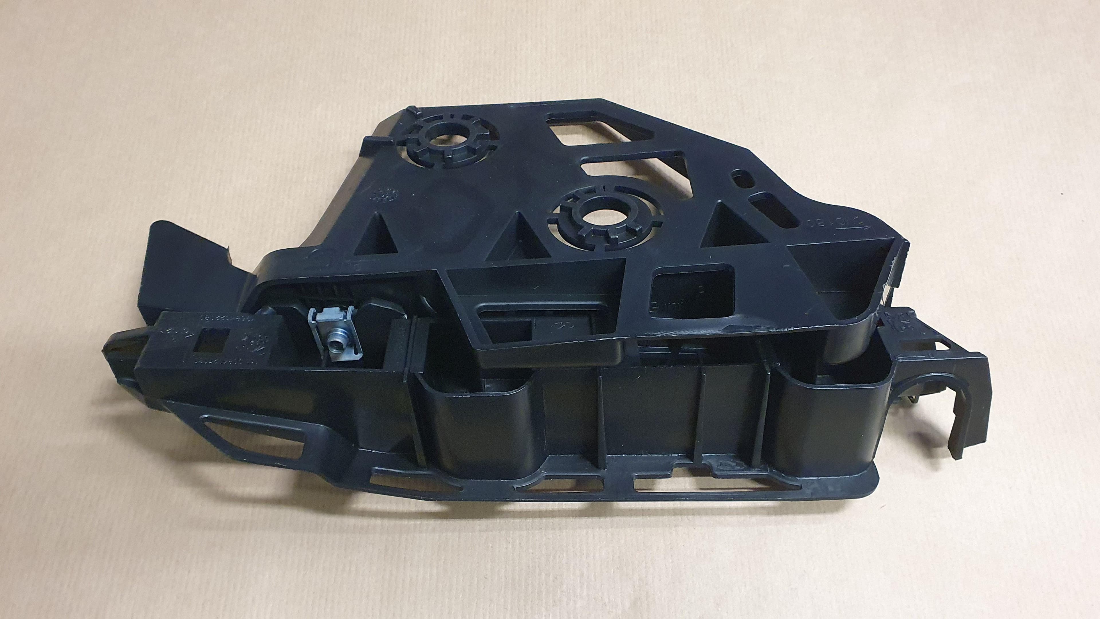 Skärmfäste från Autofrance - bild 2