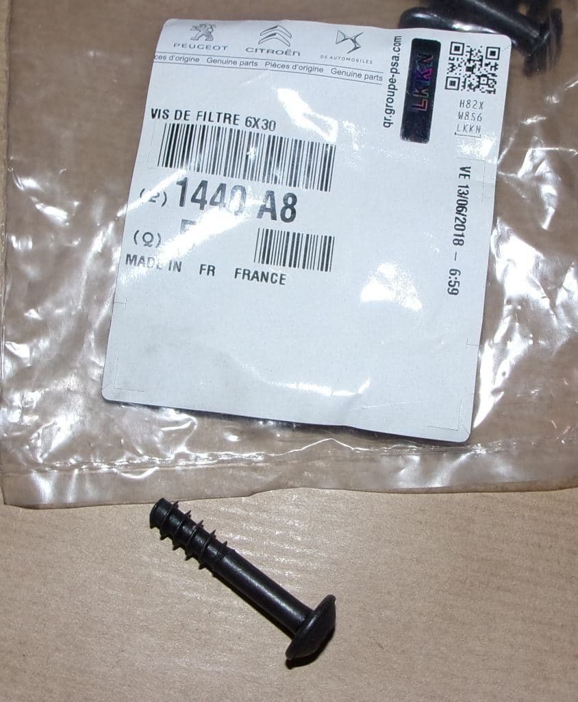 Skruv - Hus Returfilter C C5 III 1.6VTI från Autofrance