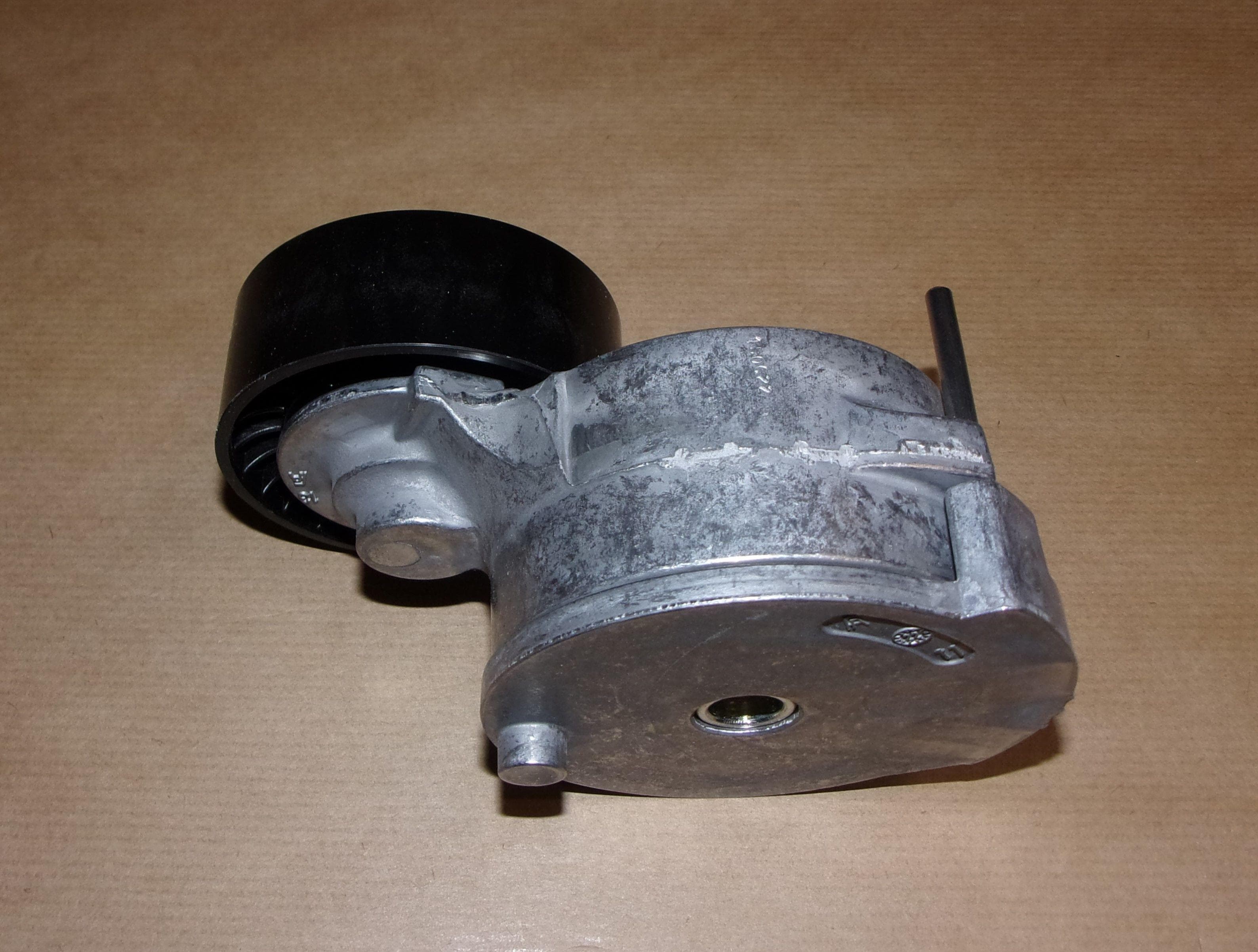 Spännrulle Generator - Citroën C5 III/Ds5 P 308 2.0HDI från Autofrance - bild 2