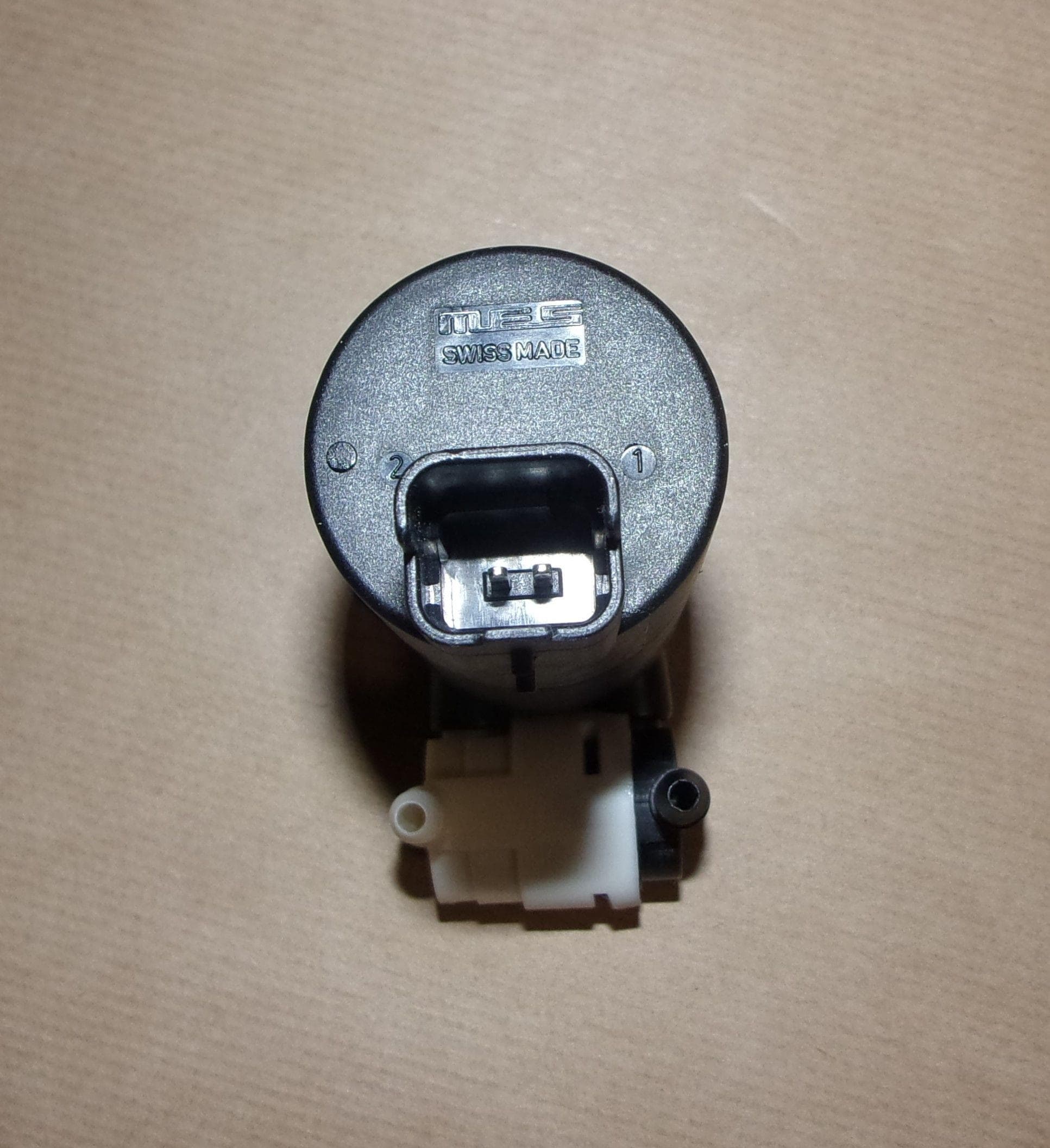 Spolarpump - Citroën C5 II, Peugeot Partner från Autofrance - bild 3