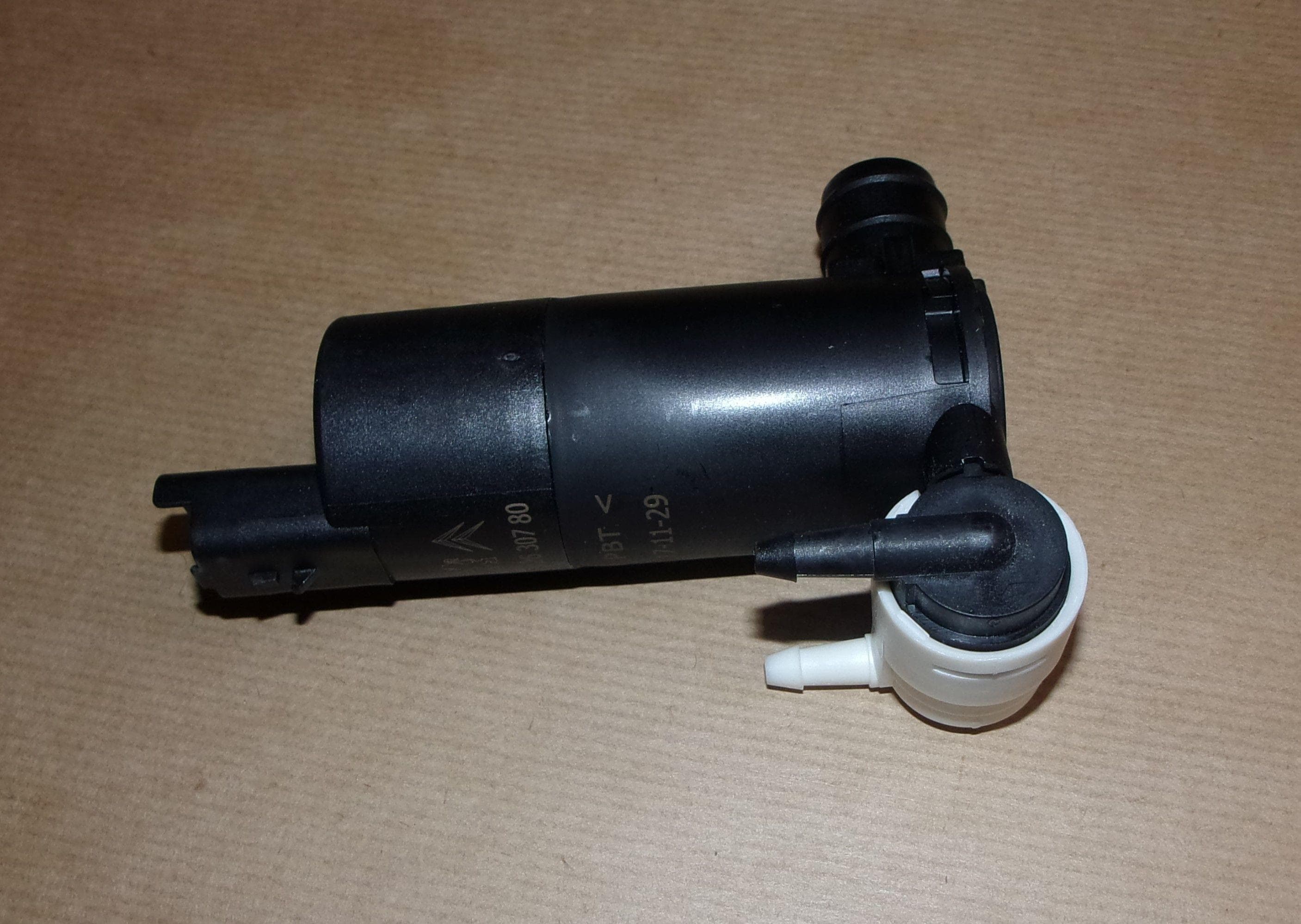 Spolarpump - Citroën C5 II, Peugeot Partner från Autofrance - bild 4