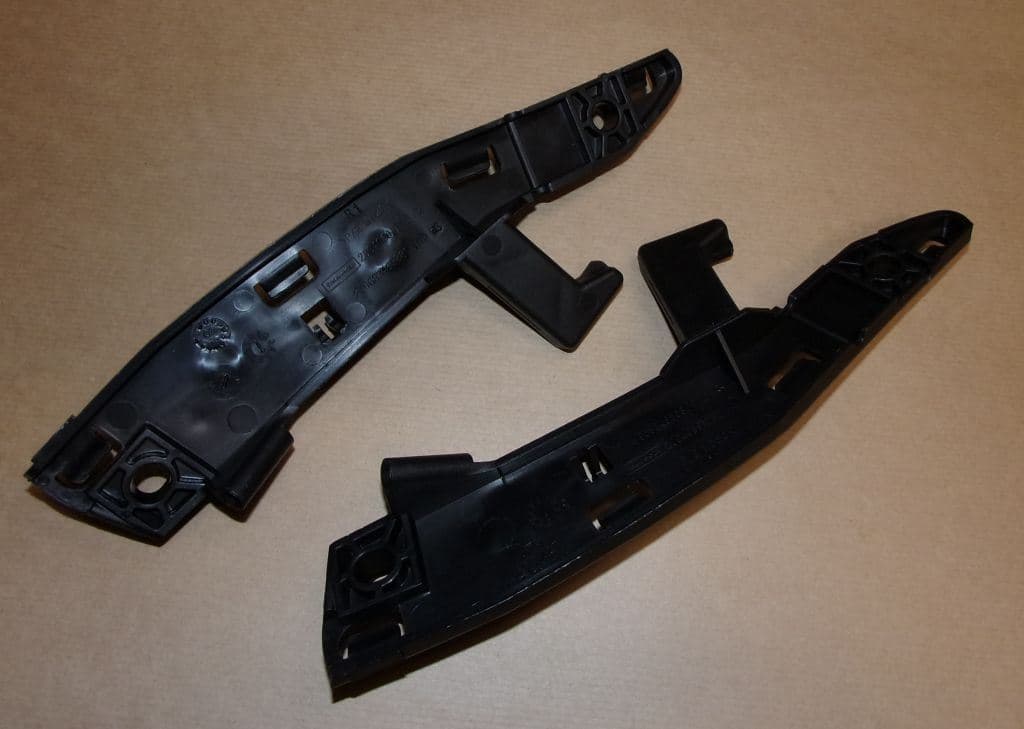 Stötfångarfäste - Citroën C3 III/Ds3, Fram från Autofrance - bild 3