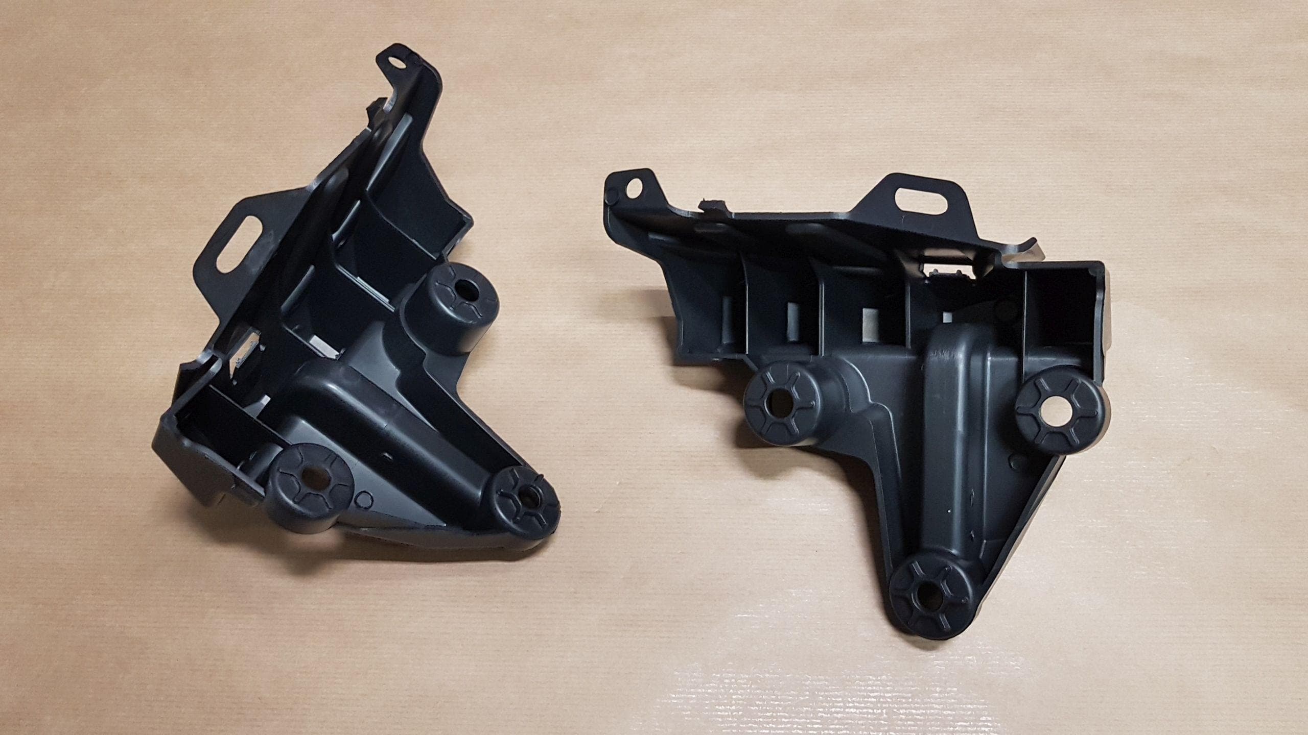 Stötfångarfäste - Citroën C4 II från Autofrance - bild 3