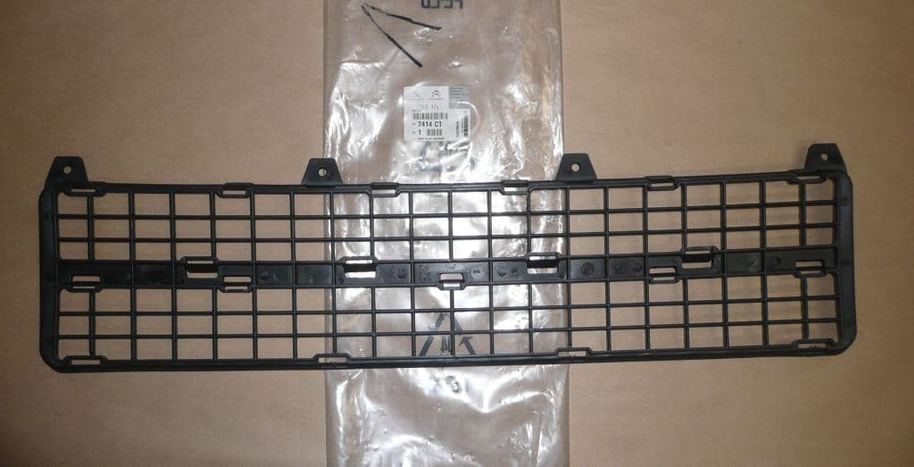 Stötfångargrill - Citroën Berlingo II från Autofrance