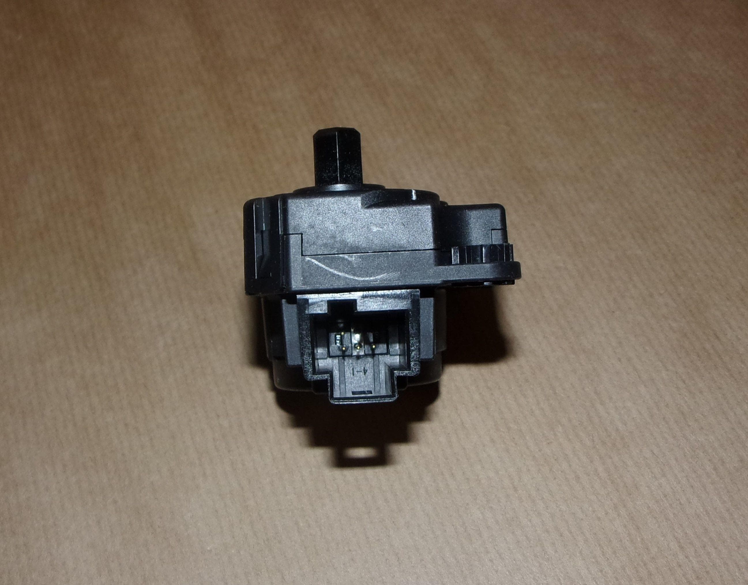 Styrenhet Ac - Renault Clio IV från Autofrance - bild 3