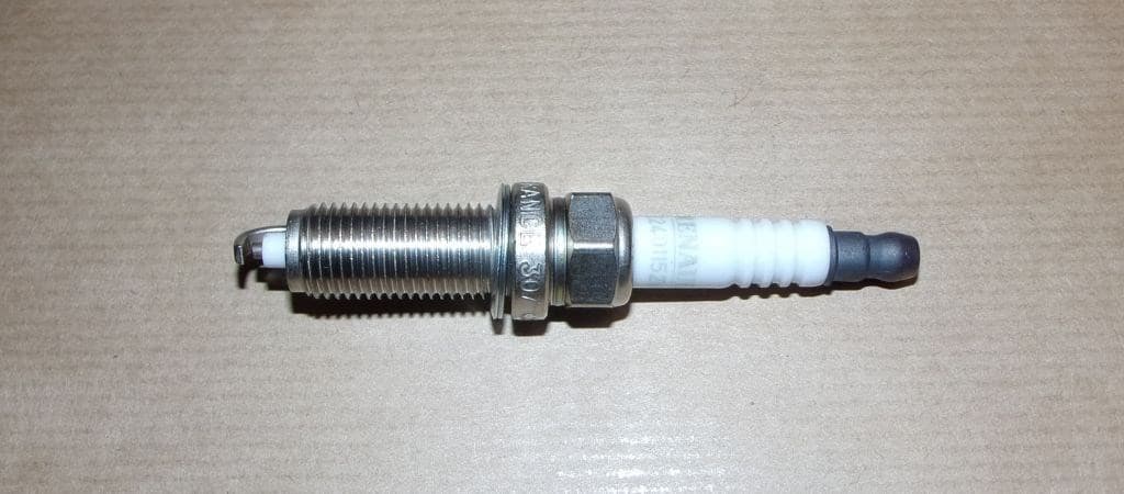 Tändstift - A555 R TWINGO III 1.0SCE från Autofrance - bild 3