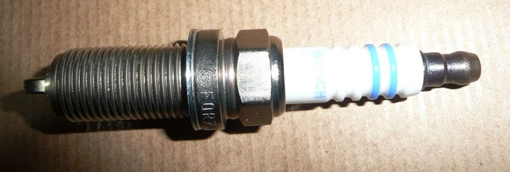 Tändstift - Citroën C4/C5(x7)/P206/307/308/407 från Autofrance - bild 2