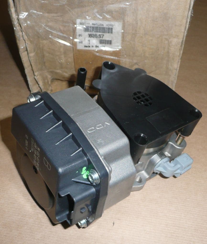 Trottelhus - Citroën C4/C5/P206 2.0 från Autofrance