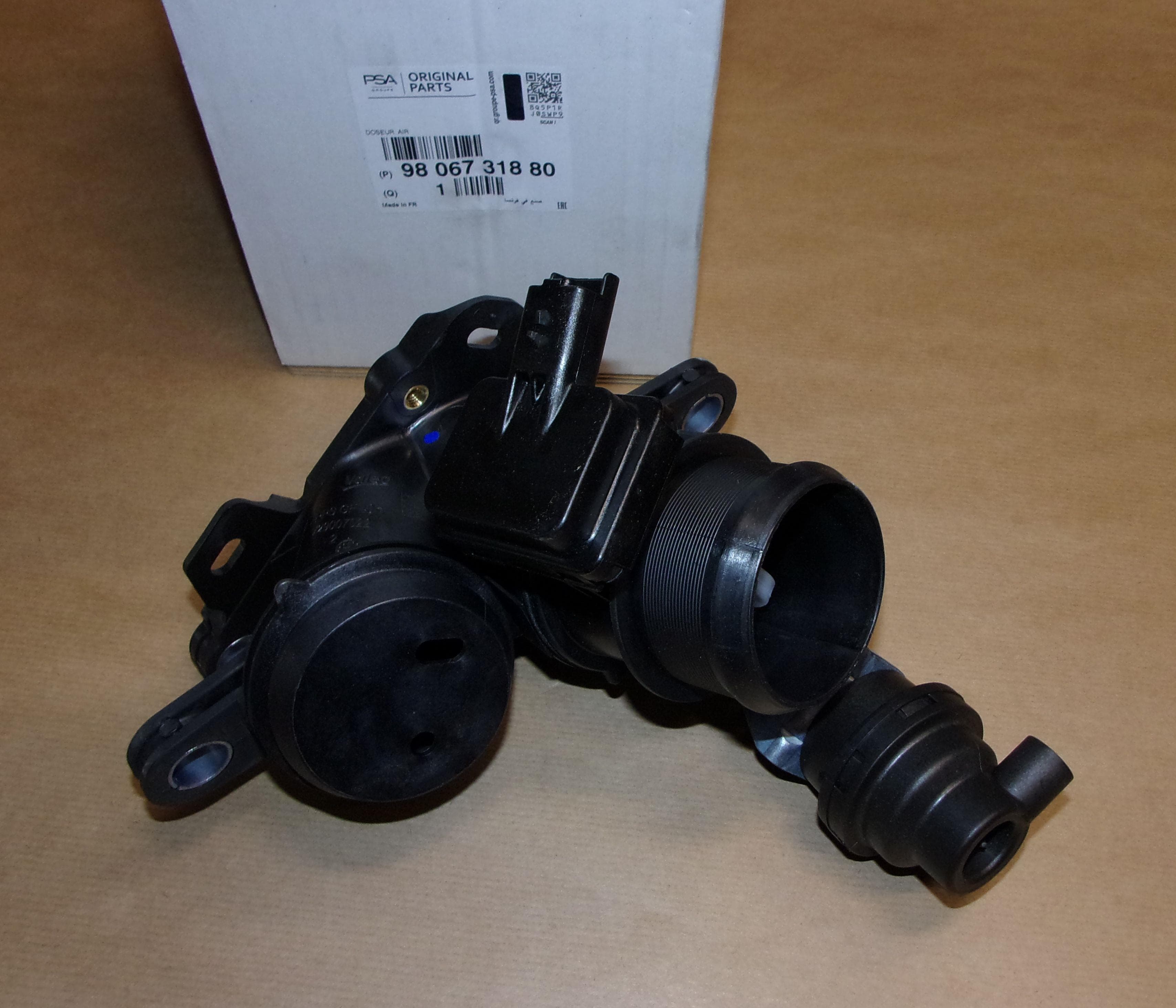 Trottelhus - Citroën C4 P 3008 2.0HDI från Autofrance