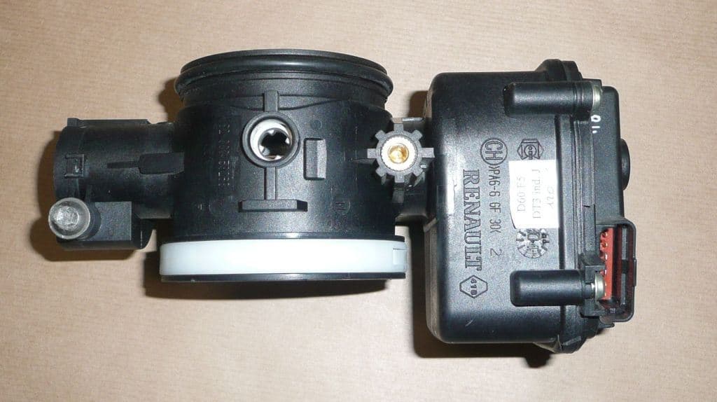 Trottelhus - Renault Laguna II 2.0IDE från Autofrance - bild 4