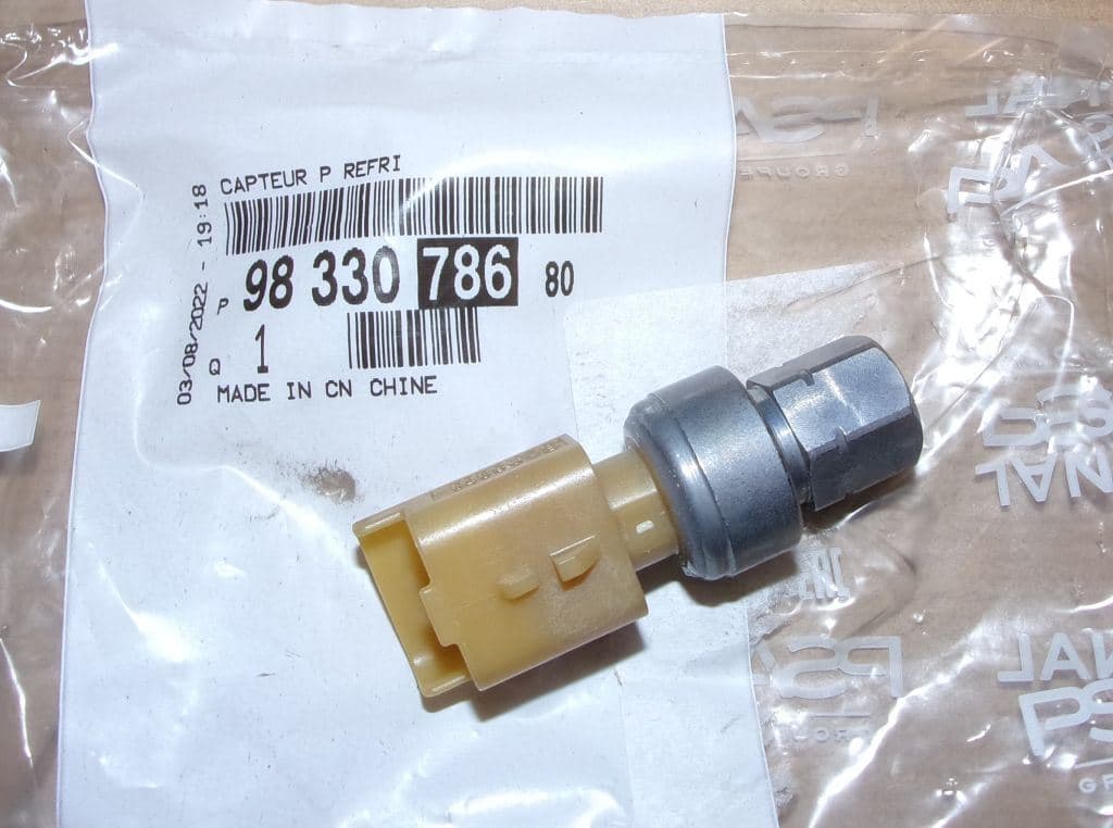 Tryckgivare Ac - Citroën C2/C5/C8, Peugeot 207/307 från Autofrance